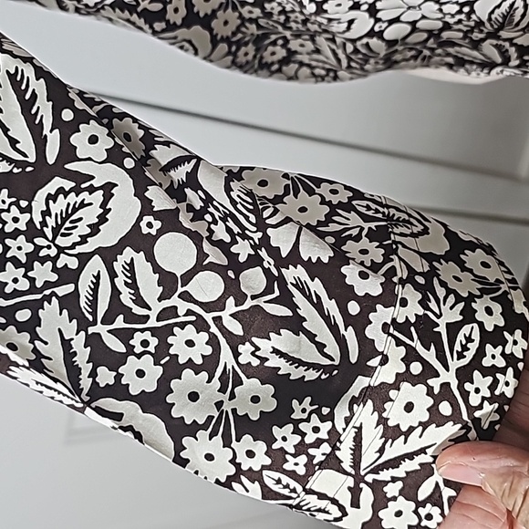 RALPH LAUREN, NWT brown tropical print women's button-down blouse. Size XL - Picture 3 of 12